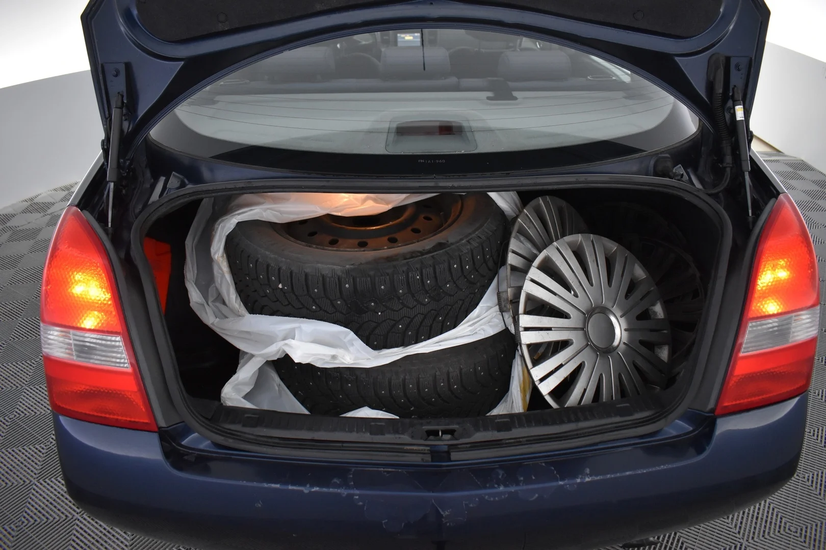 Car Image - 1CFj7kXT6vJJmnrB9ZlVFy