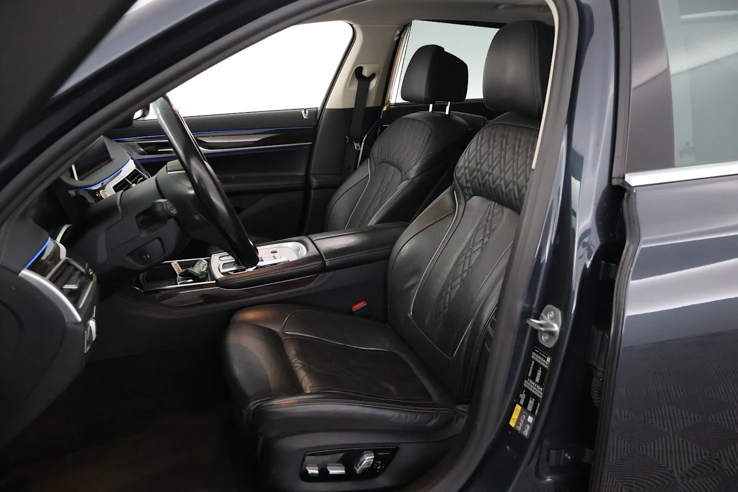 Car Image - 34911T73pRPACXeuoqwuto