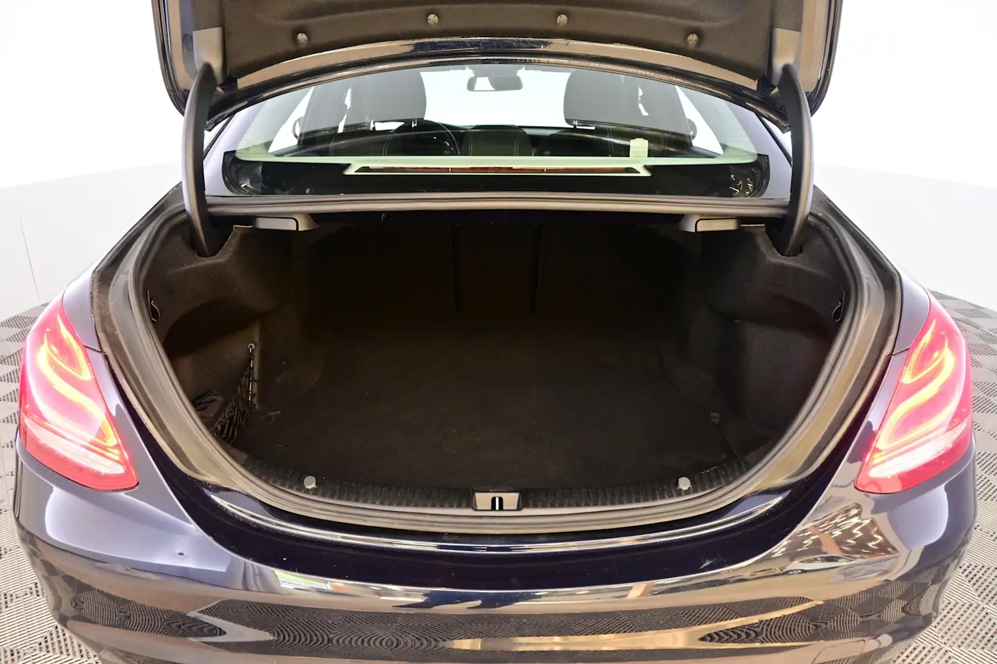Car Image - 3nijoH3Uyk6cjw05FLzJx4