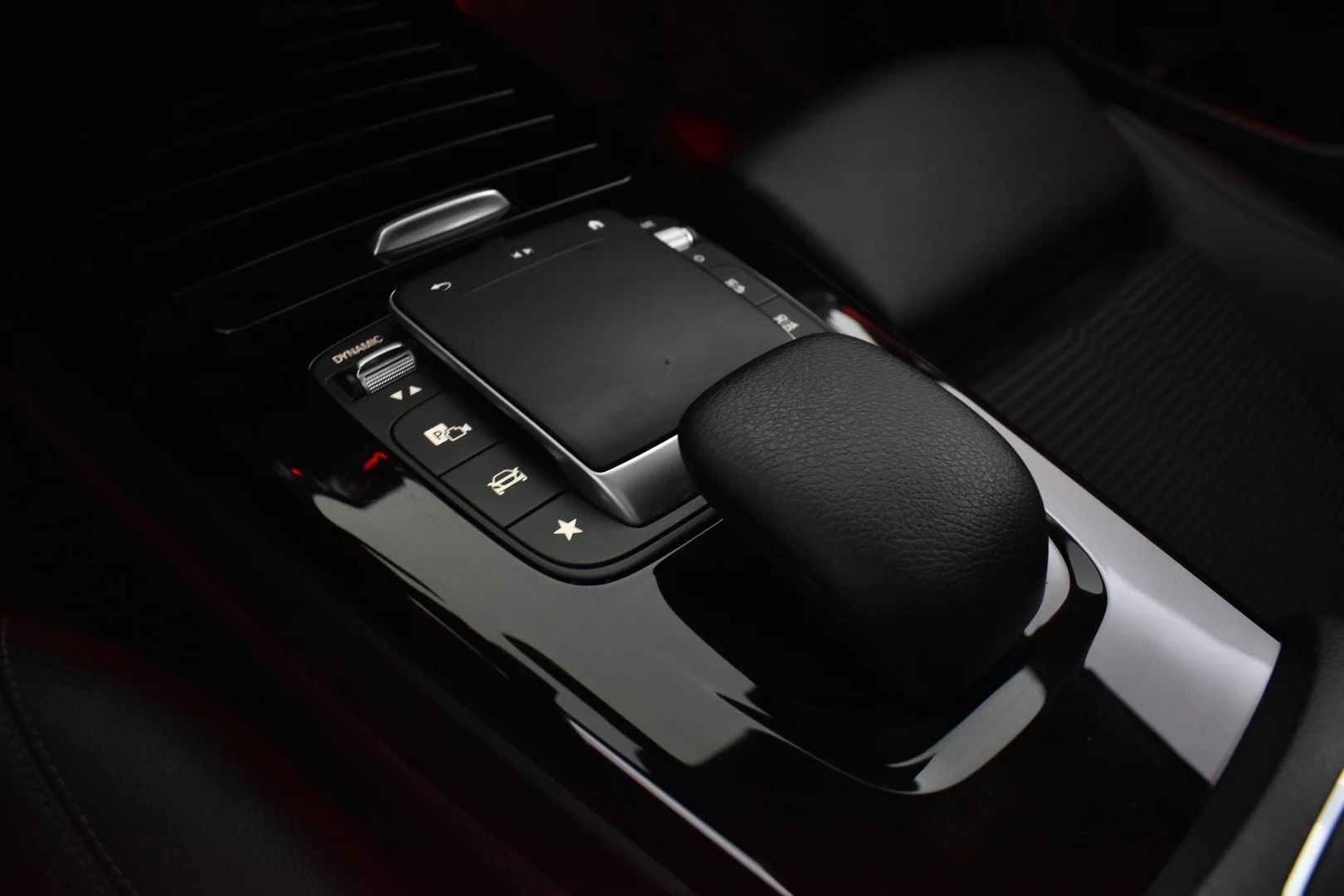 Car Image - 5QBoXS65wVQHP5NtD3vKr3