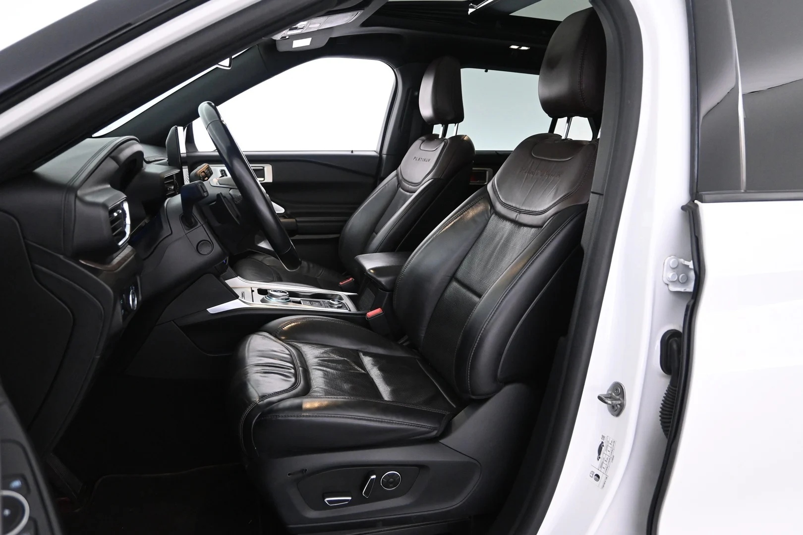 Car Image - 3tUXM4OLHujTWzotbVIg0Y