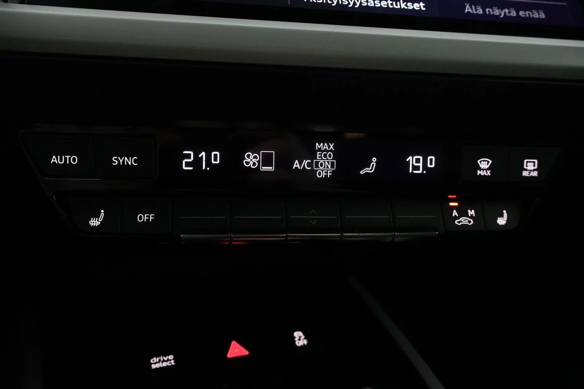 Car Image - 19KV4wkYGcUvCvzCymyNt6