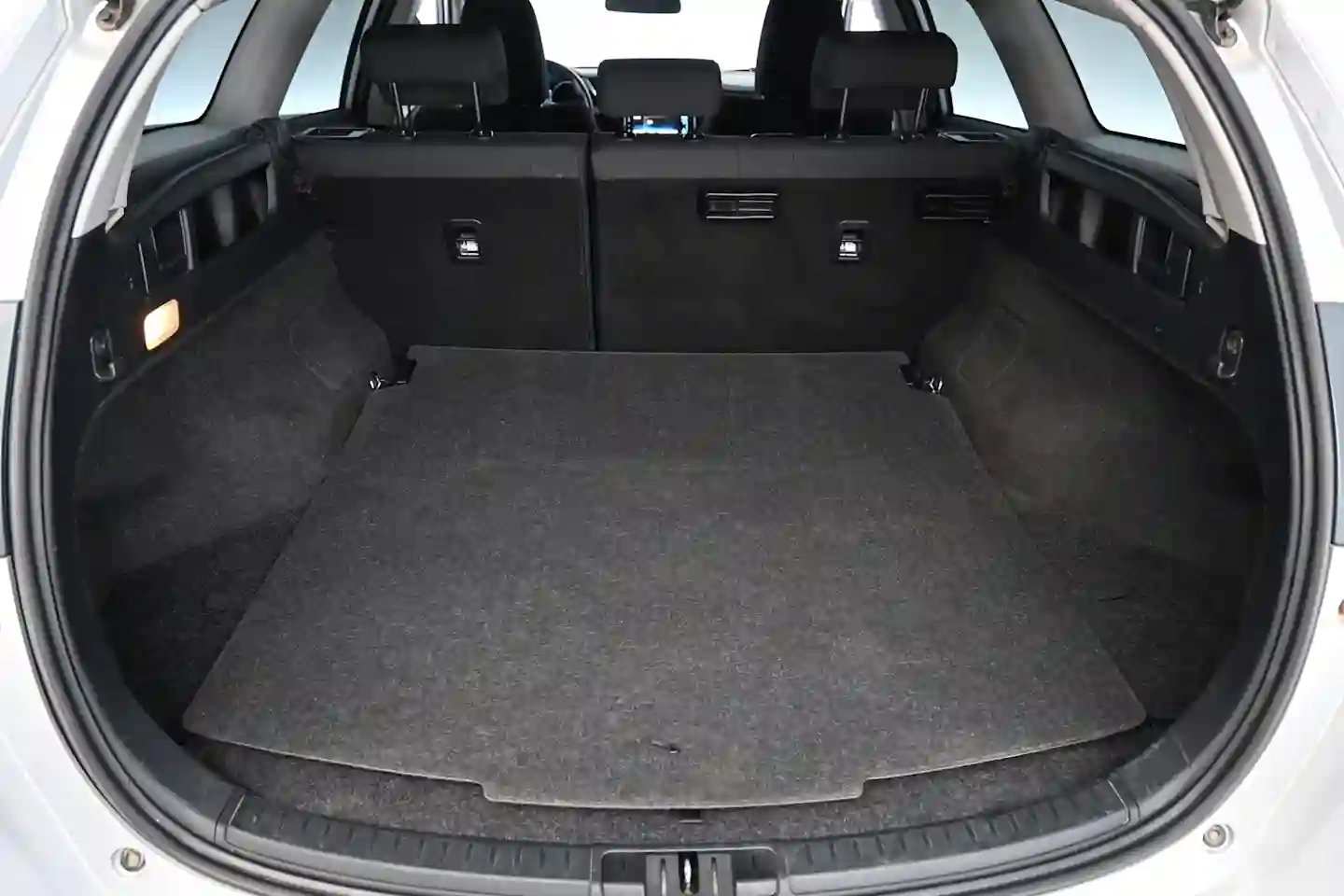 Car Image - 6TCbVdAC4Eo4fO8o5FP5La