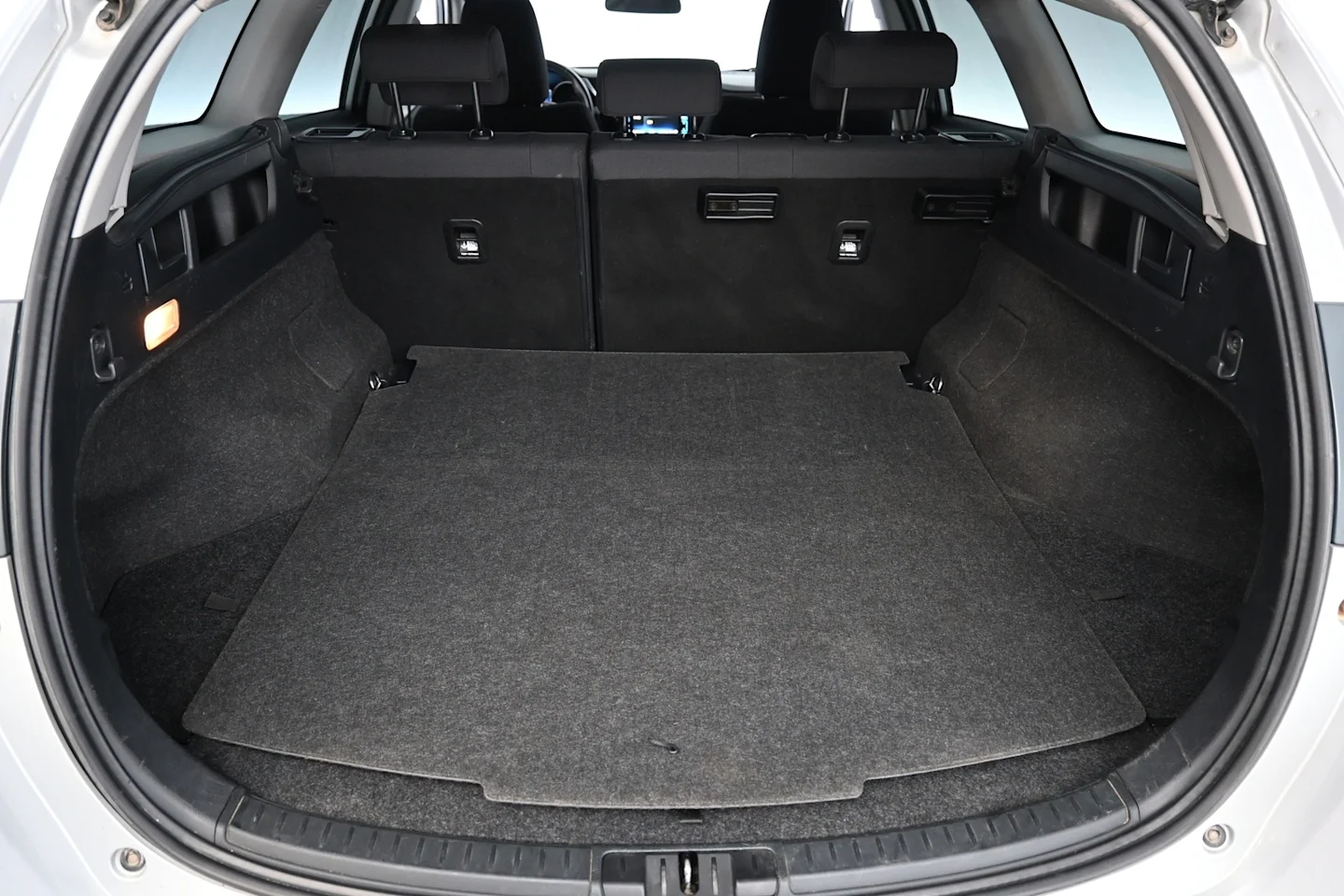 Car Image - 6TCbVdAC4Eo4fO8o5FP5La
