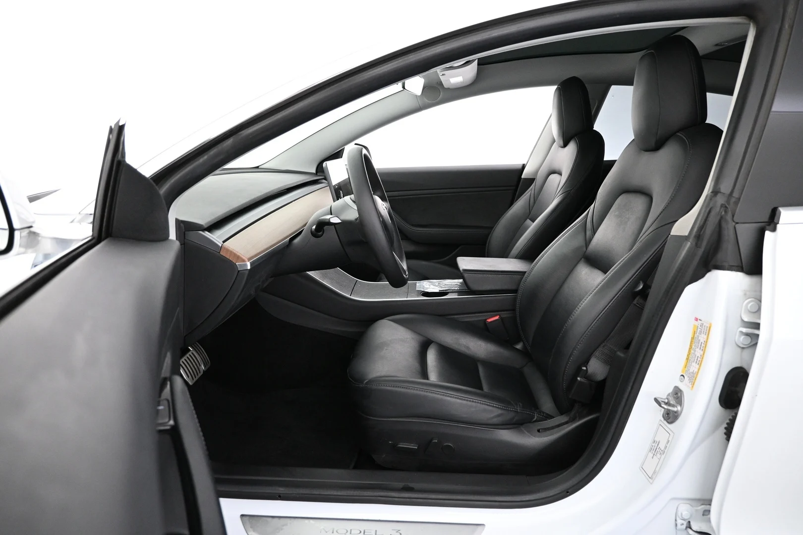 Car Image - eecBR8BOtYA1XN5zdm52q