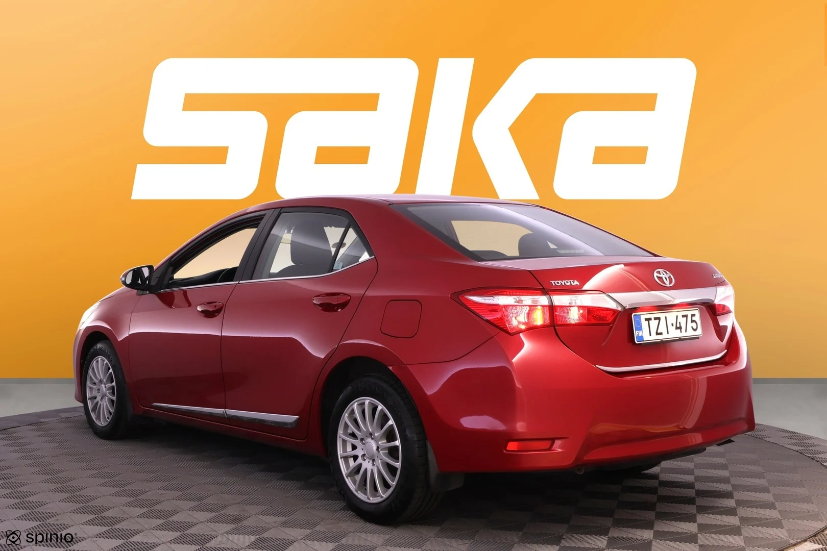 Car Image - 352tLa0KM1xLzKS5JYaJaX