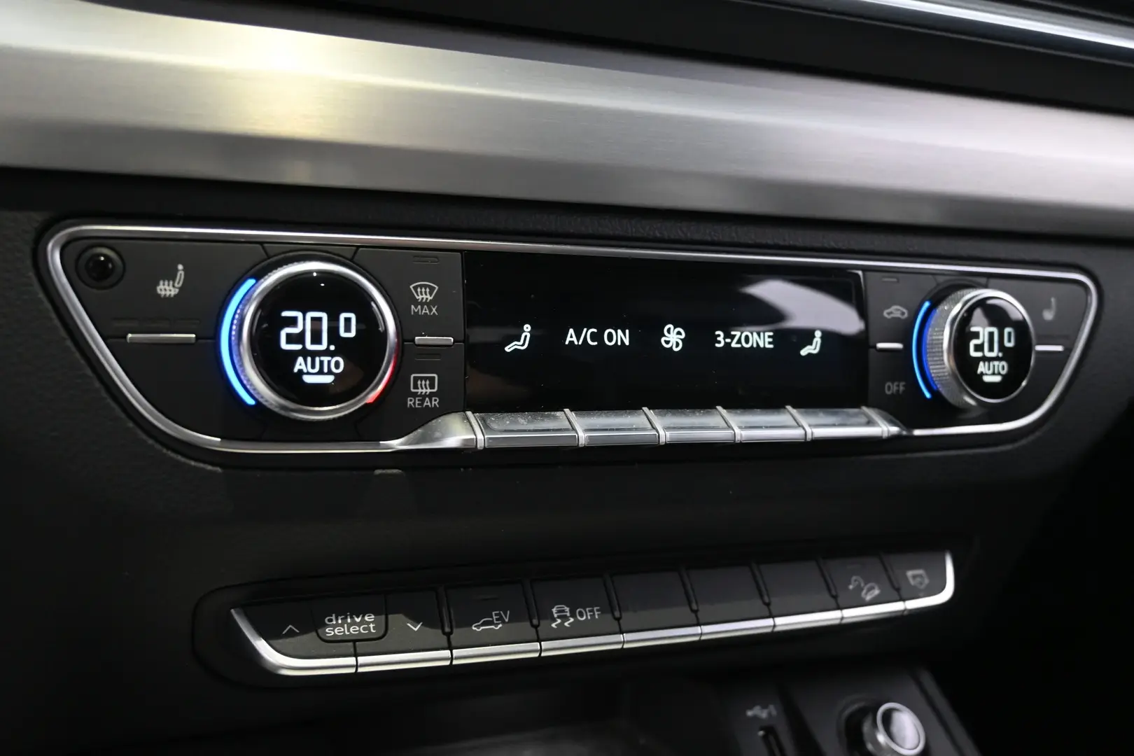 Car Image - 5HFaxue9MR8S0UvWiioC2T