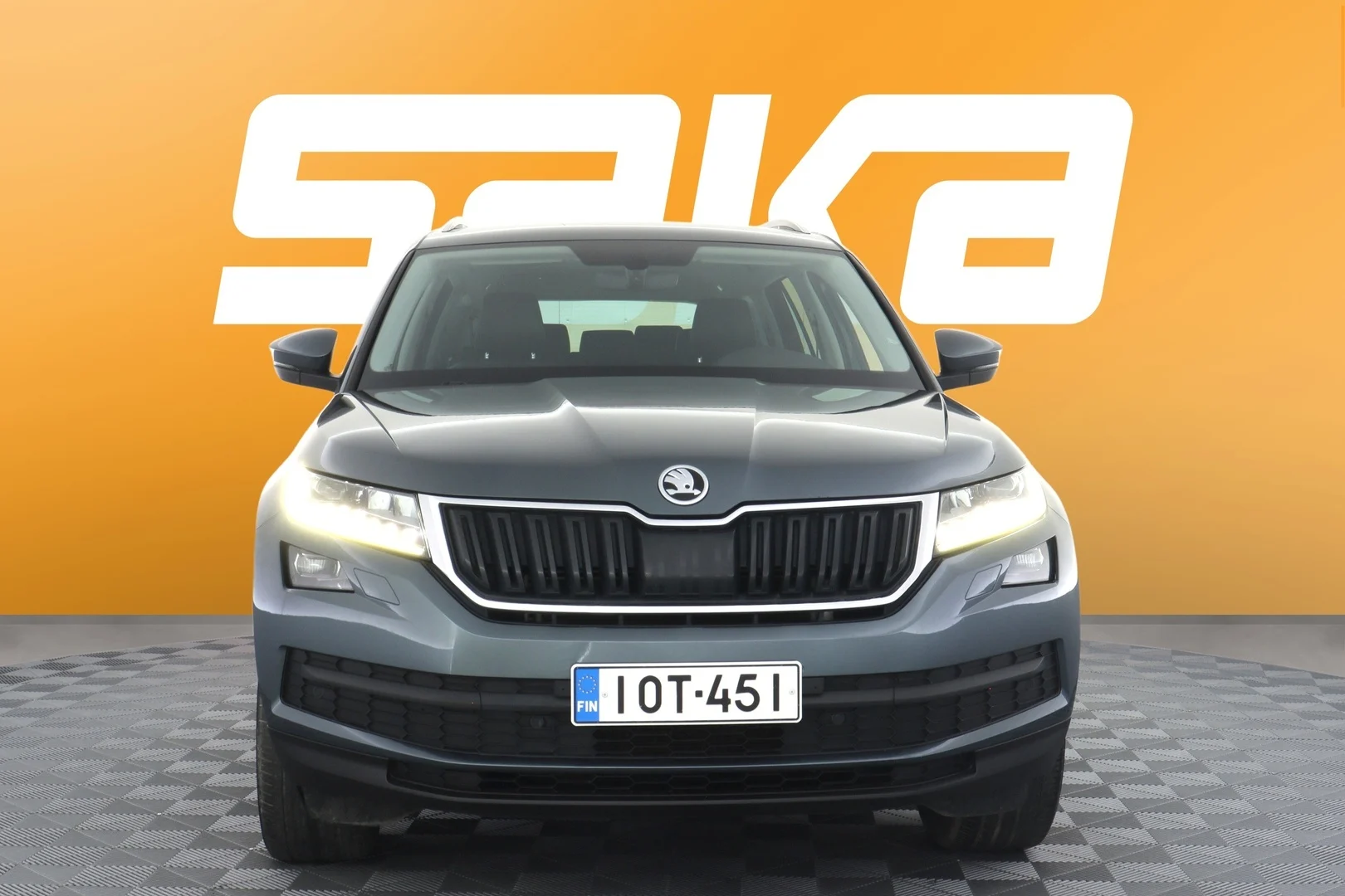Car Image - 5H43SlmZkTbbpxXUs5Xarz