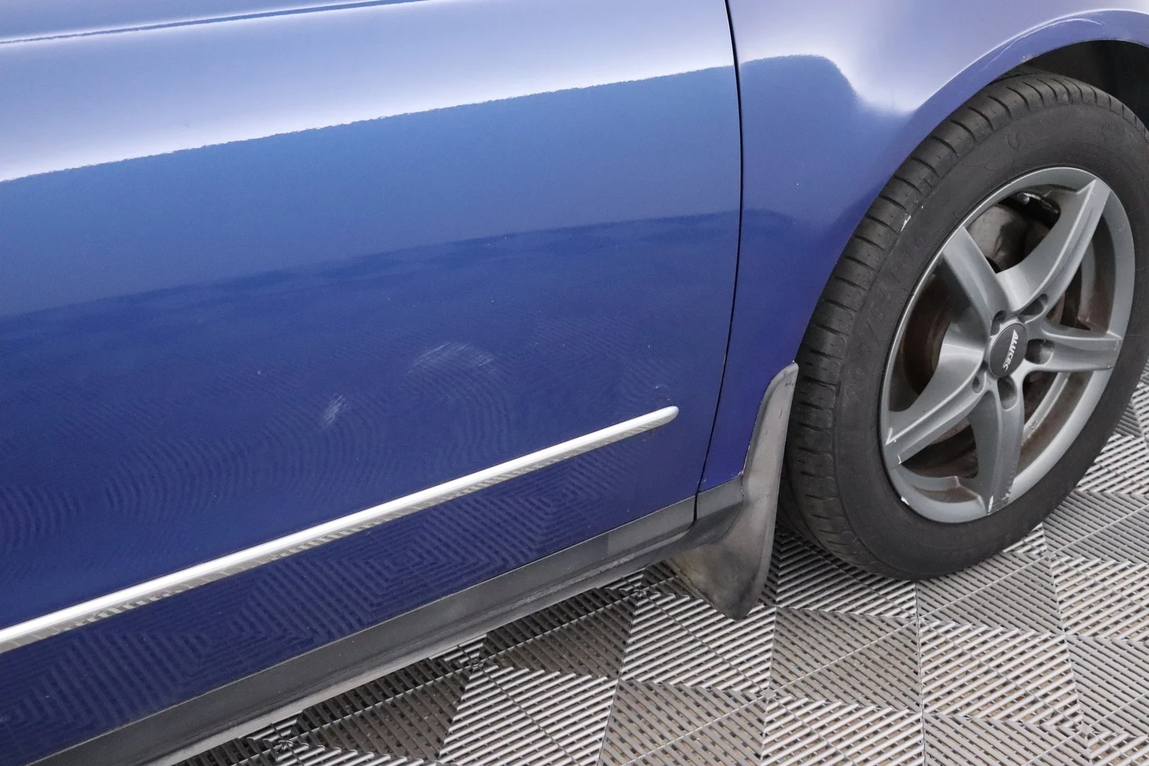 Car Image - 3U3AXnzPFuc1rB47JWTppj
