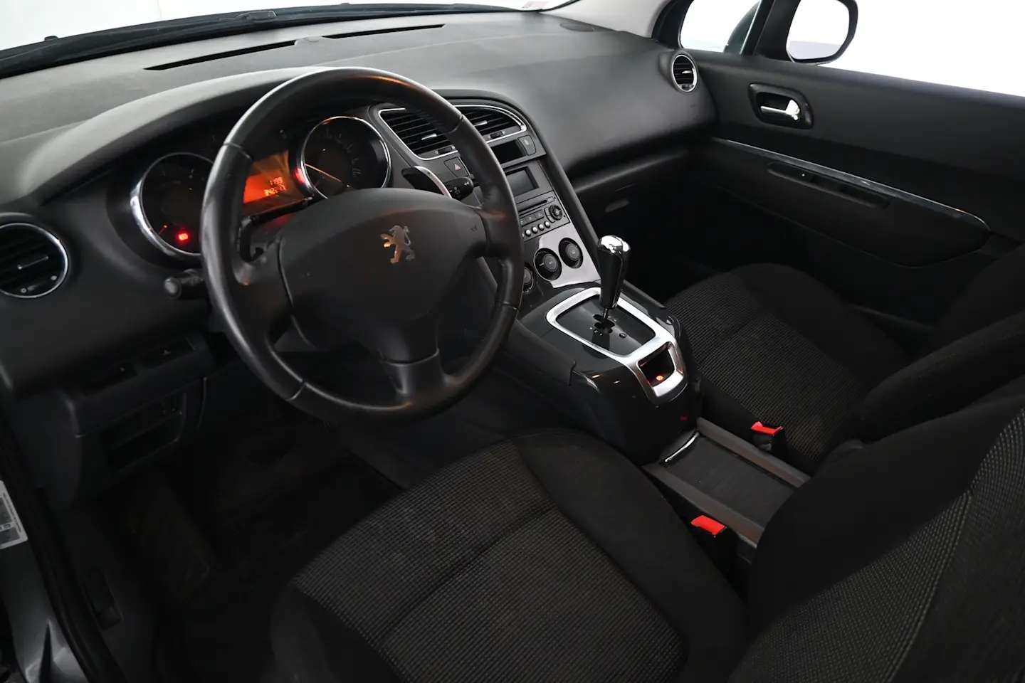 Car Image - 4n4Kqp7qQlb2HkvzOX5DQw