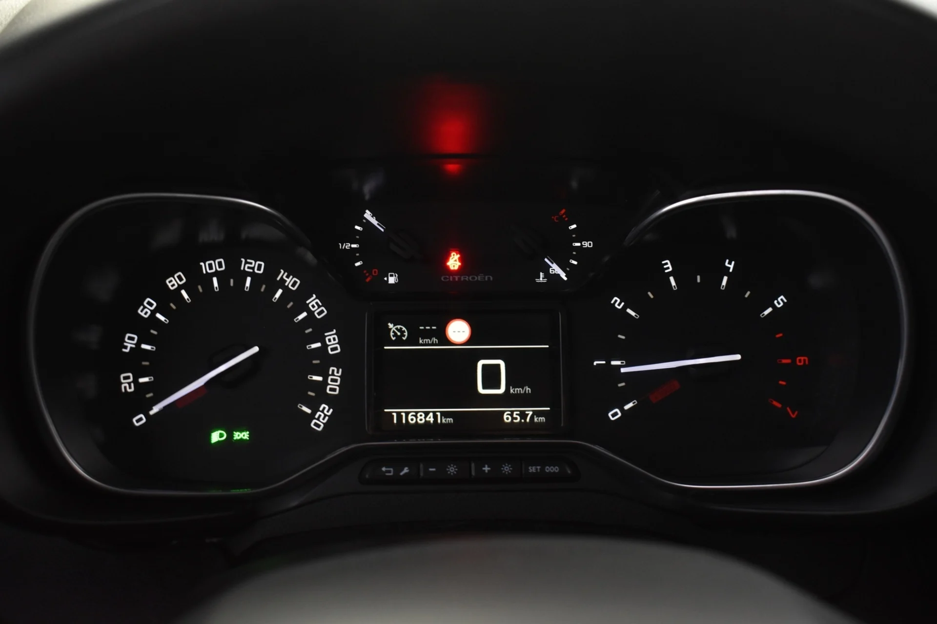 Car Image - 5IdHv4uNHsEQ08pFQrazXs