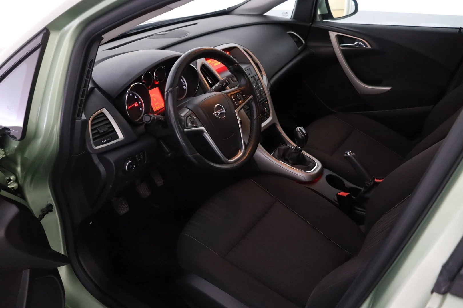 Car Image - 7m5yRlLlSrHg2agdSqK2qH