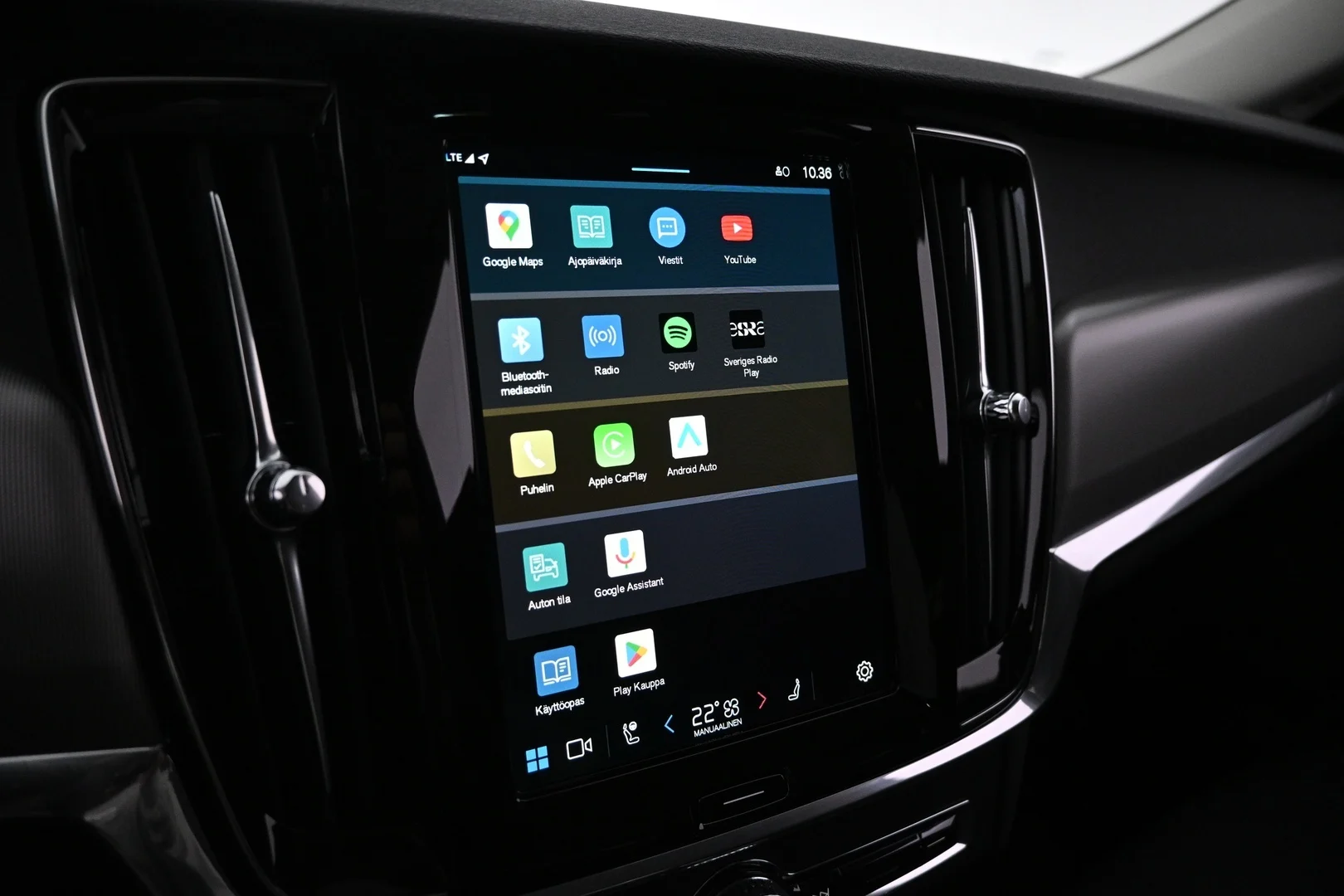 Car Image - CMT5f1eqVrs3em6o6Fxyu