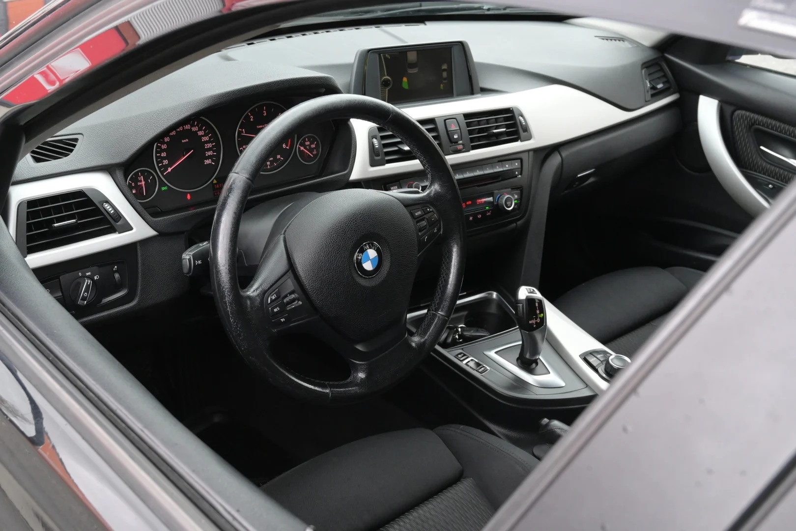 Car Image - 3KM6JoeaBqiRKyiJBpyOBL