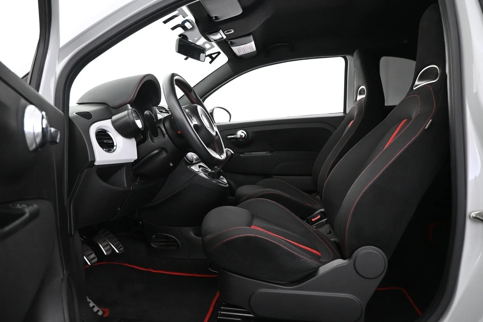 Car Image - 1heOReNjRfnzycN6M9mNVp