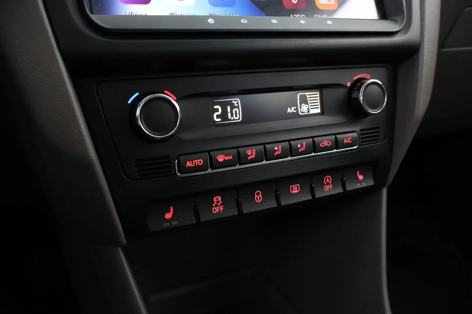 Car Image - 14LJBjdppavA5XptYf4ZUi