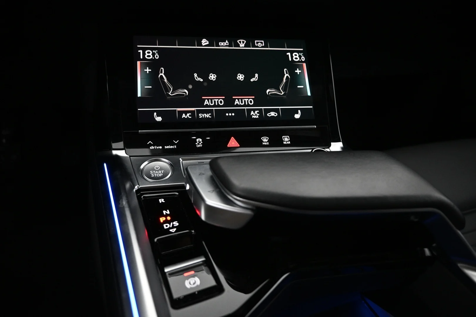 Car Image - 4WEa73o705mLc9LnTsbUB5