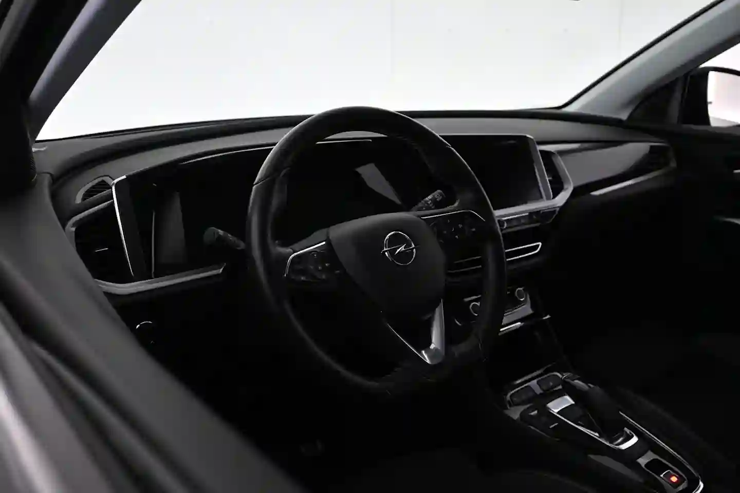Car Image - 1SkgHUEdhTN6gOYiNodWLm