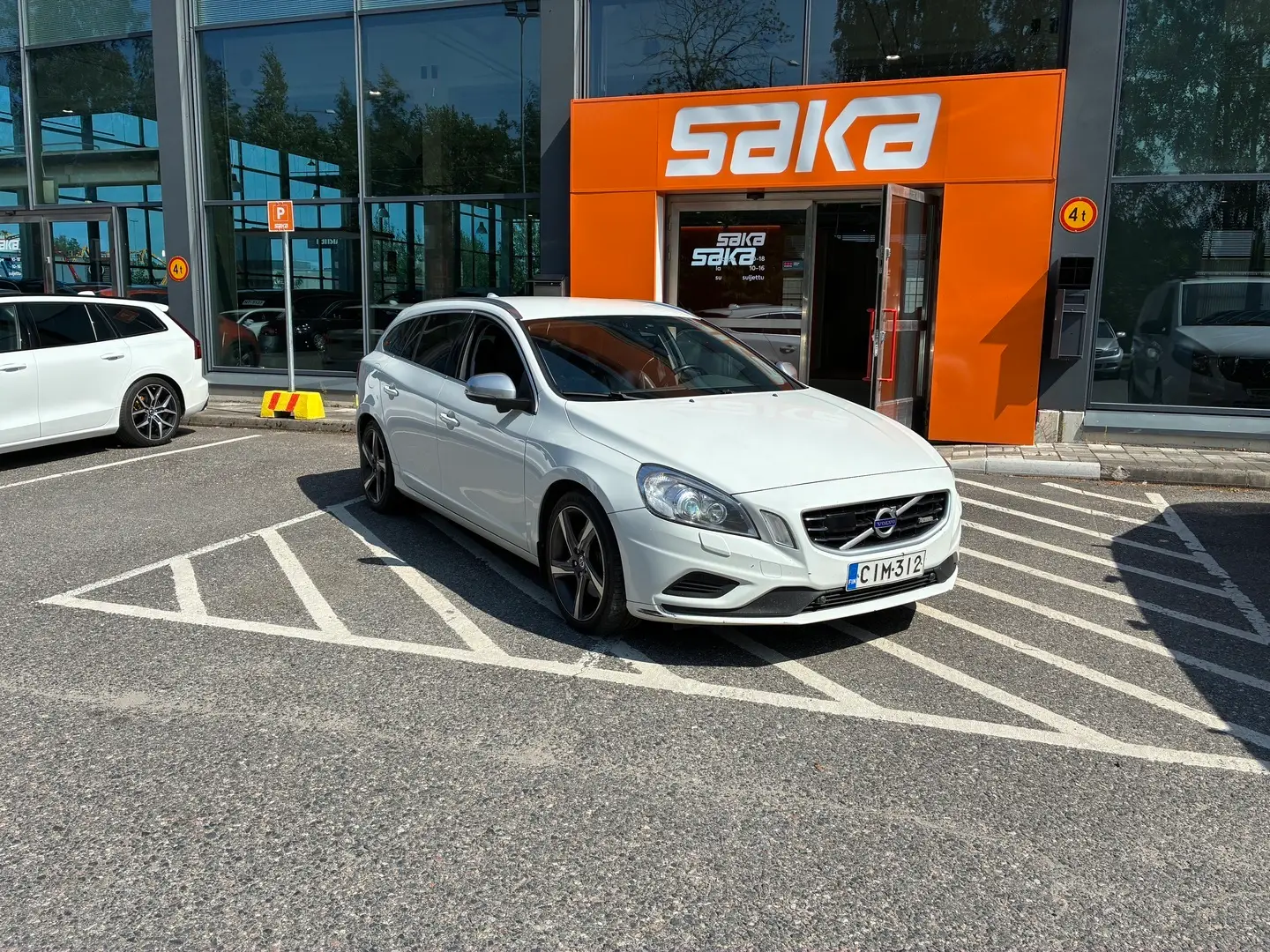 Car Image - 70vsYeYLQ1dAHVgigzXbPE