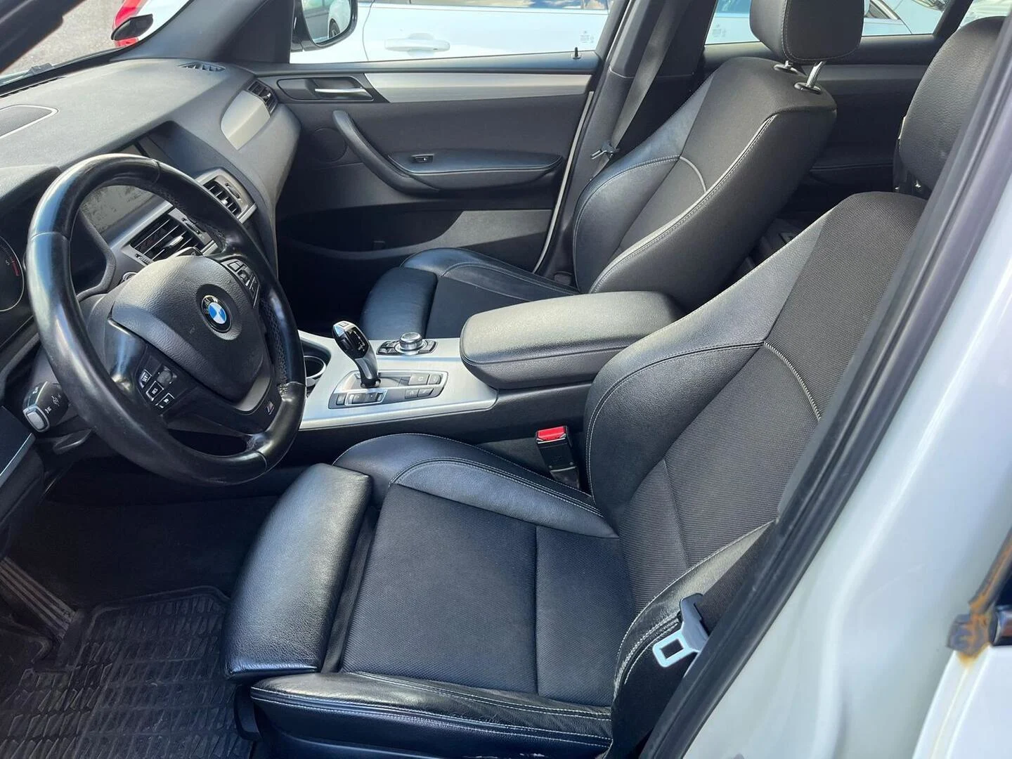 Car Image - 1W4KkqQHlrECoeHXxW46JQ
