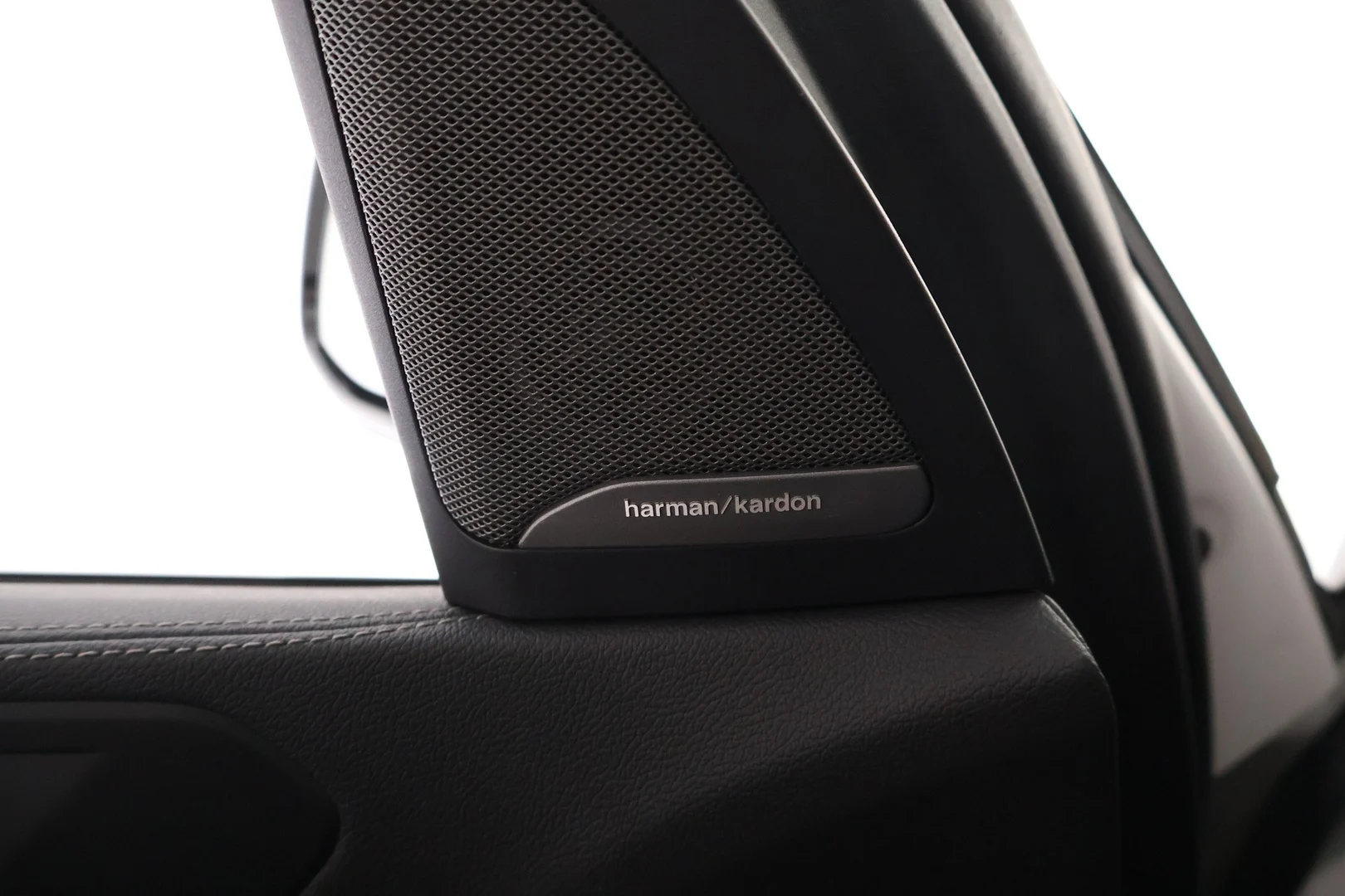 Car Image - 30CvufIx3IszXFDJbmThmN