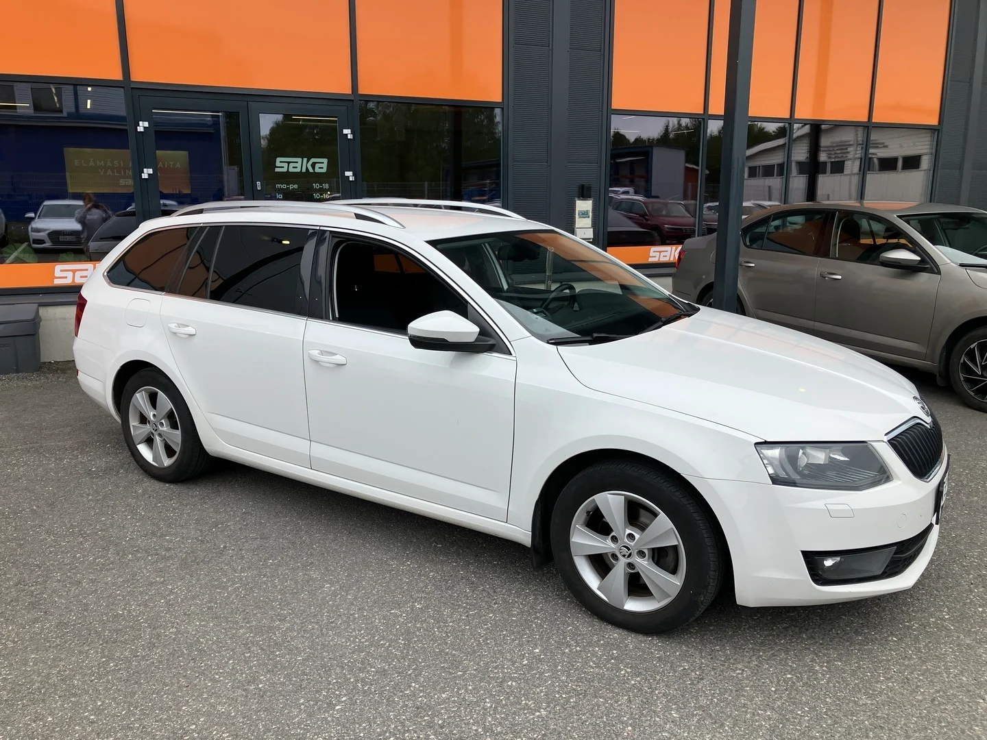 Car Image - 6uP9j8PVpmDpYNYIxBjsod