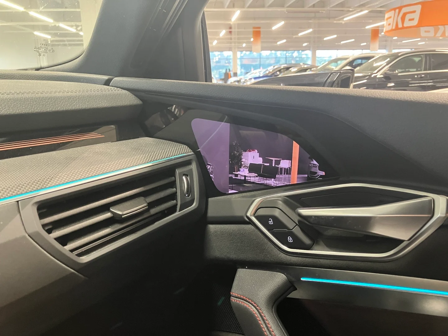 Car Image - 2S2aAb6CU4vpQc5iBZkefm