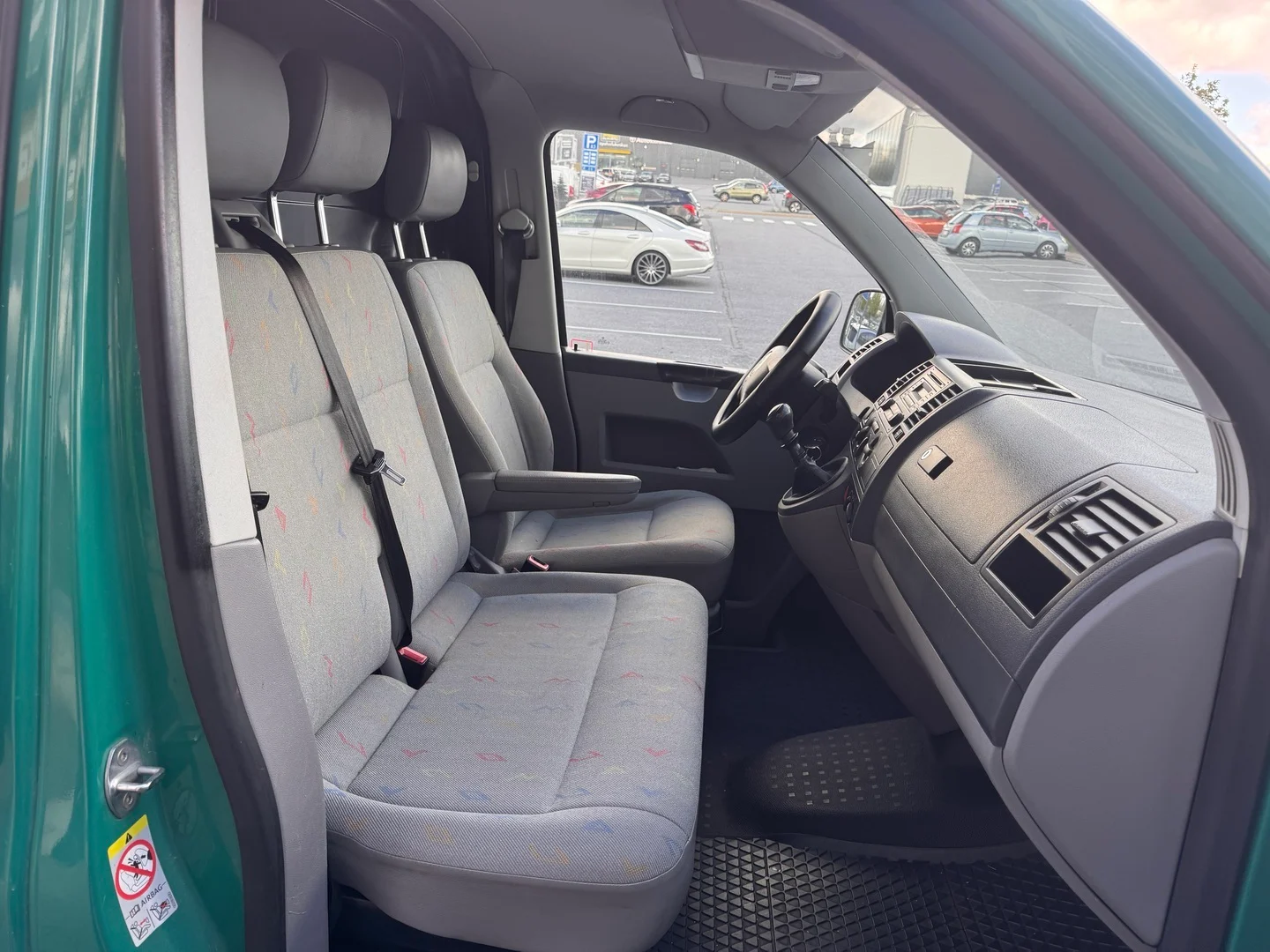 Car Image - 1Z7PZjNRsy4o2vc4RiHiI7