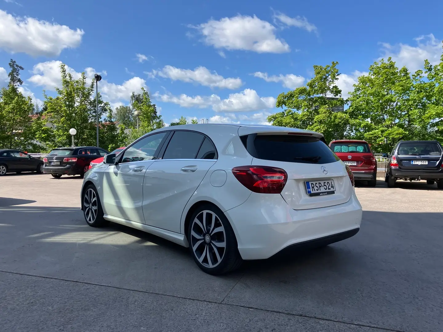 Car Image - 7c08lK7RfFnEBEsJMpxaGB