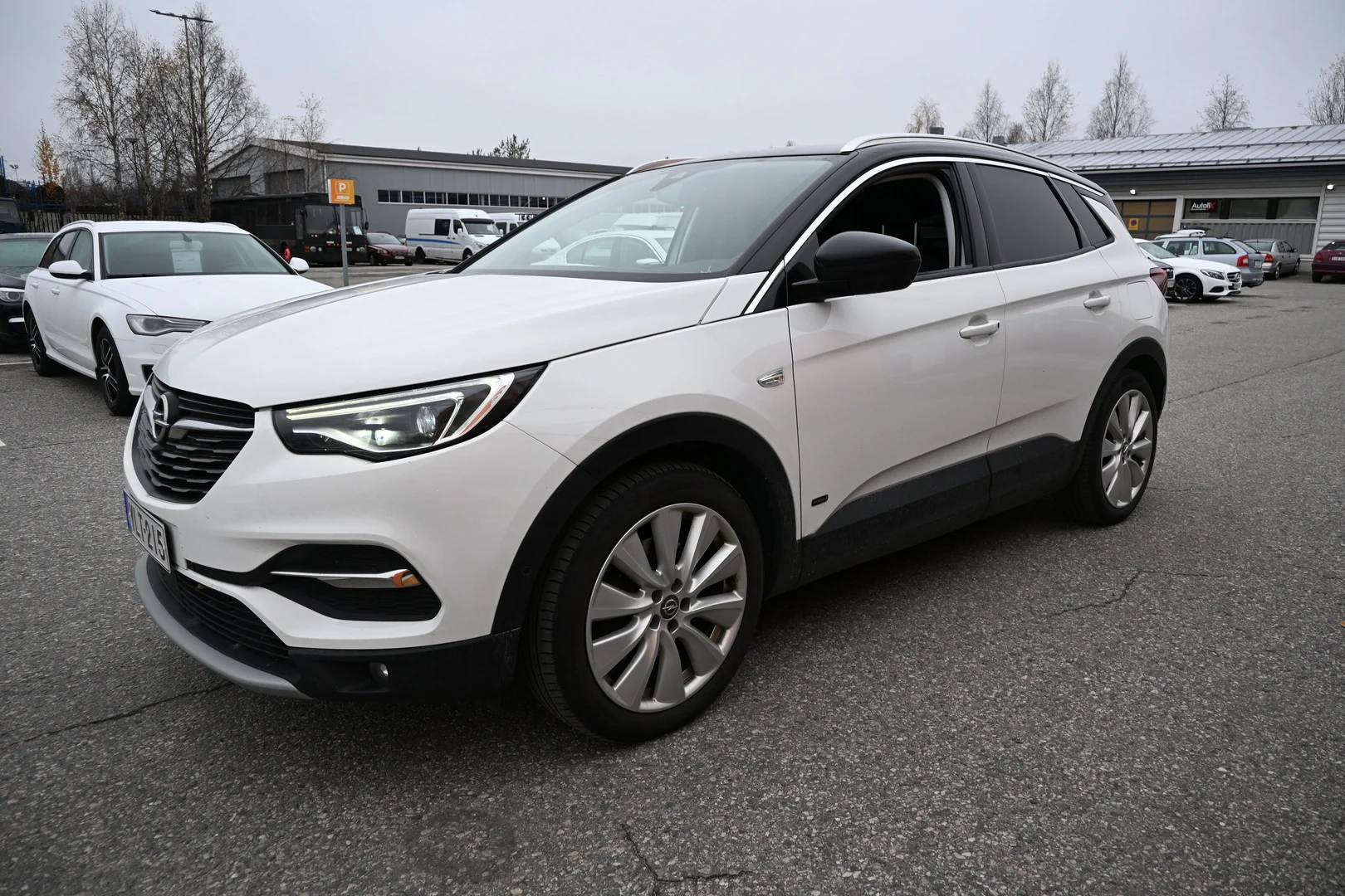 Car Image - 3U48iJEONovRxXjcckdVCu