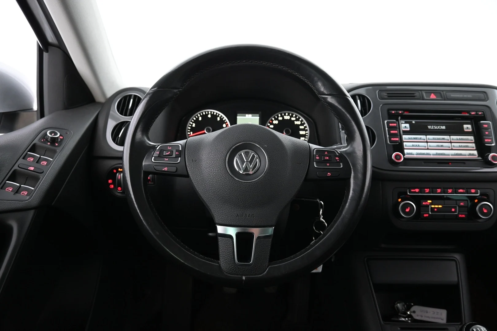 Car Image - JBIwQaRBCRzaSCGouq8tU