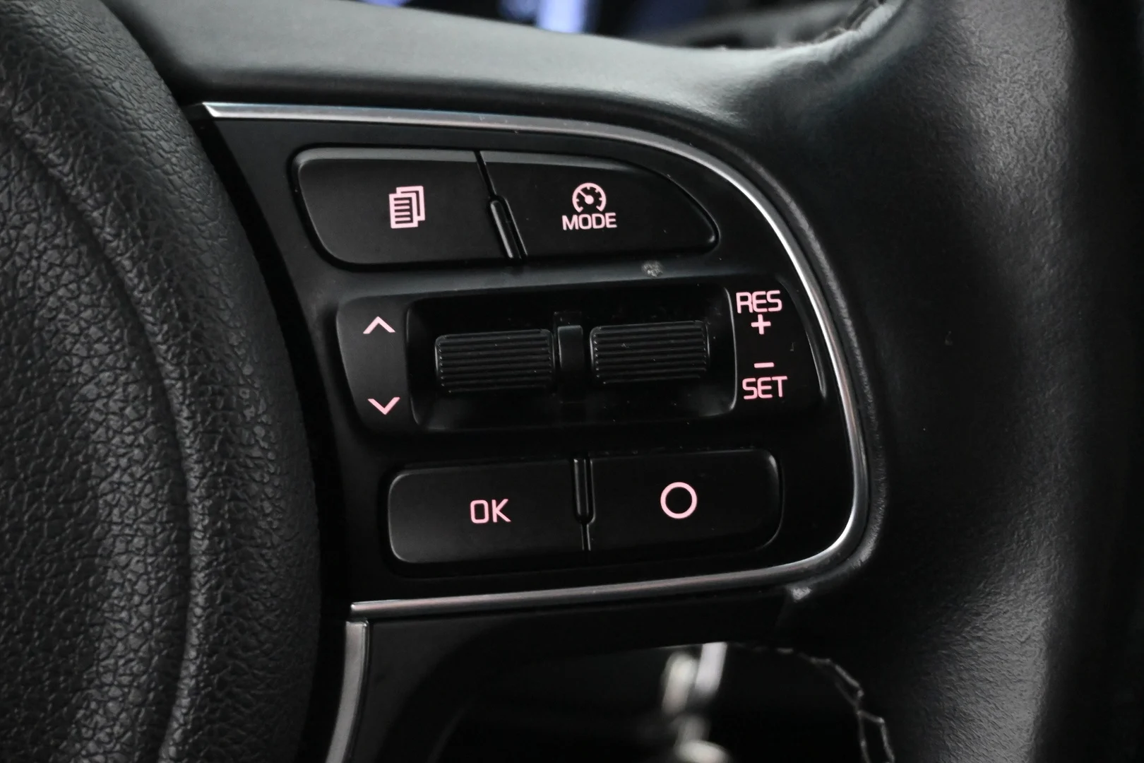 Car Image - 5xeFWdtnHfQORkzKcHkI1K