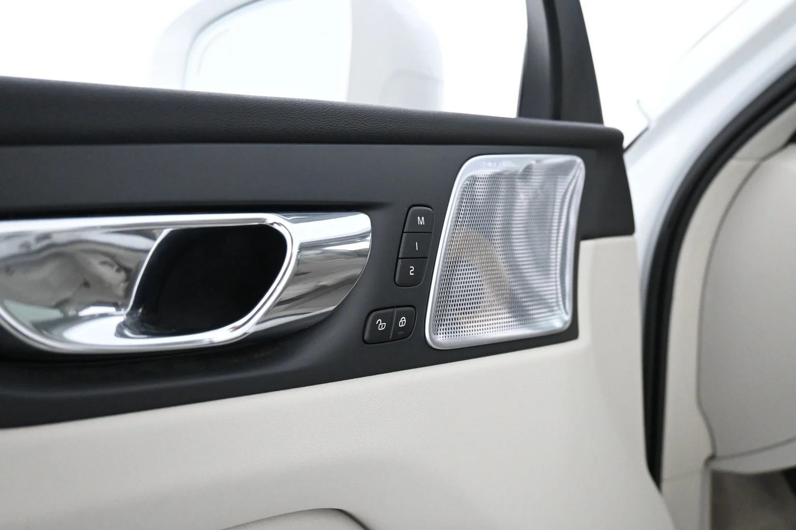 Car Image - 7dUVX9Xi1v8A9g6EoqnSZg
