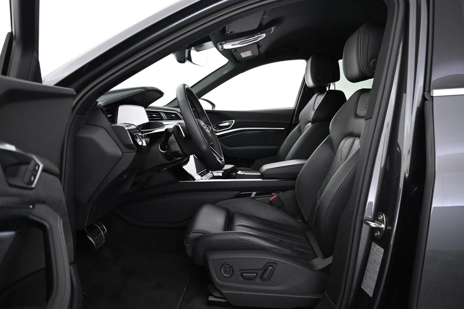 Car Image - 4go2OMkFn7YI0aITpWcVAz