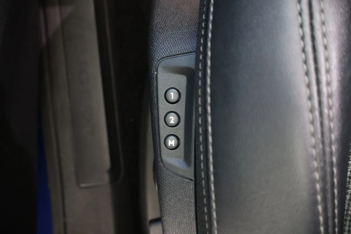Car Image - 1OUUnN4o83VyRTfhrpc3vt