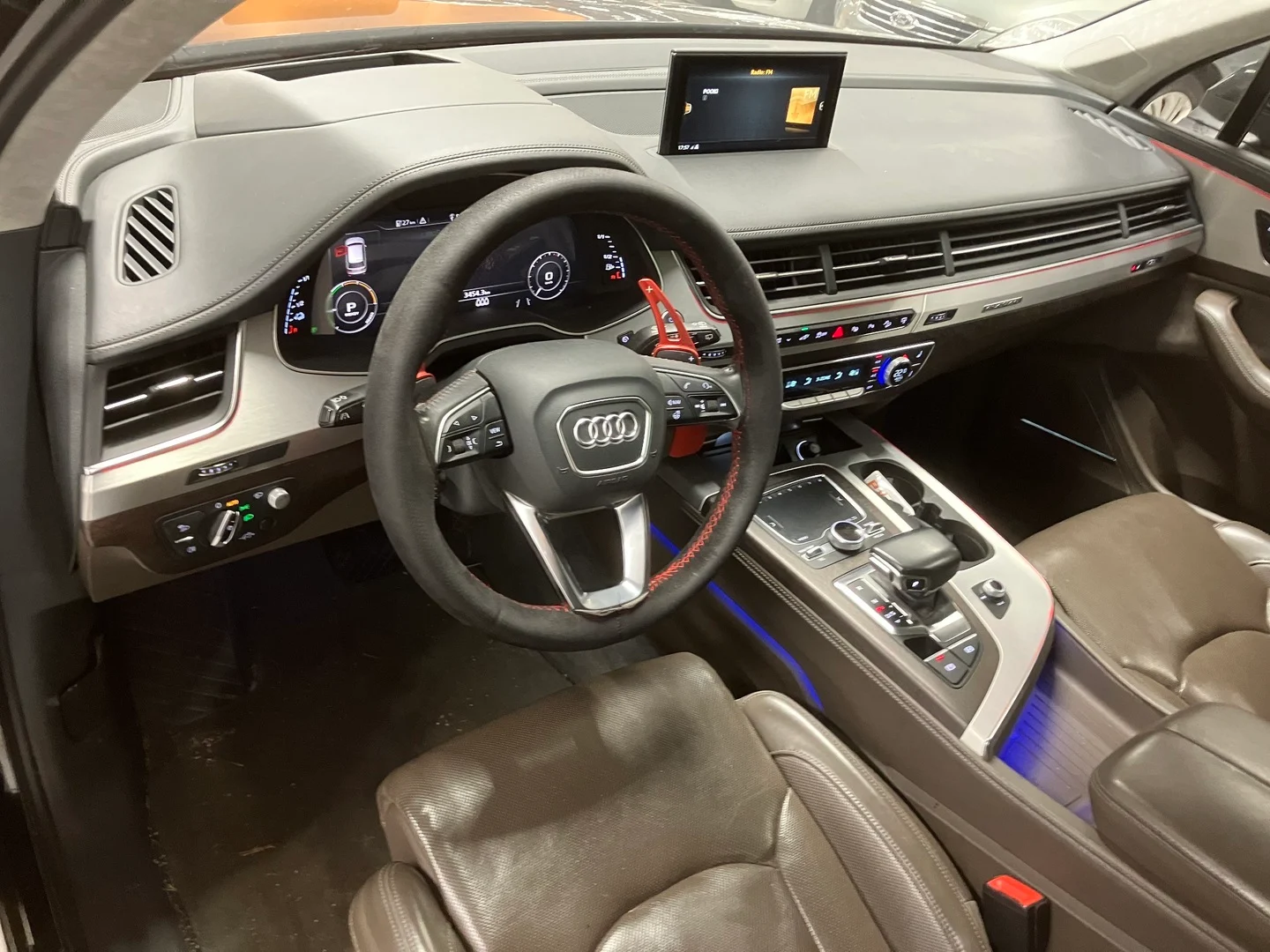 Car Image - 5Lgw1Z9RekA5dt6XQx07XN
