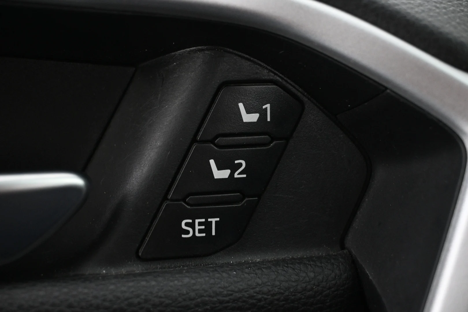 Car Image - 3mCA0UyXWgQyzhqMcHo1G0