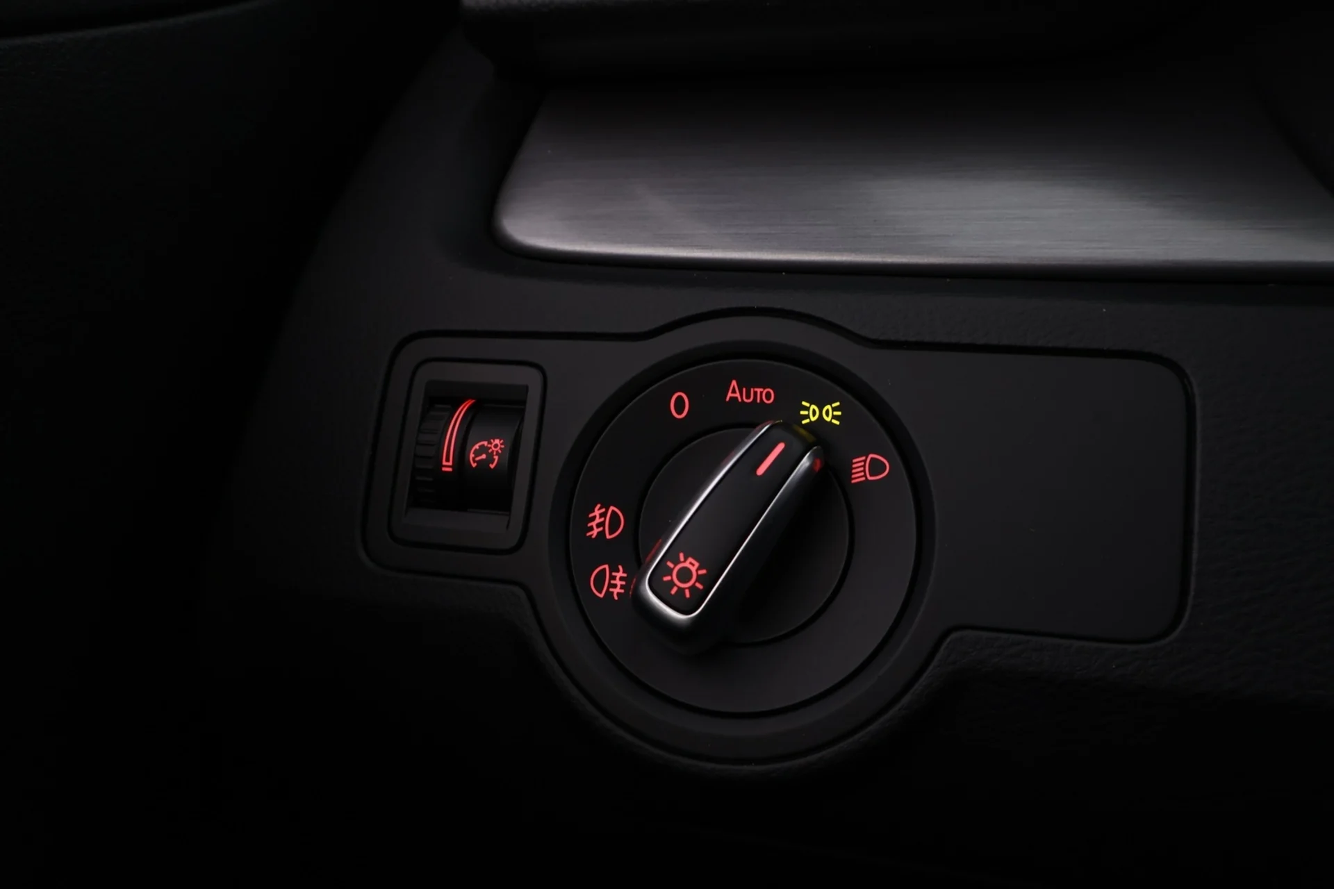 Car Image - 6q1hHbb2zYc6BLyiQheL09