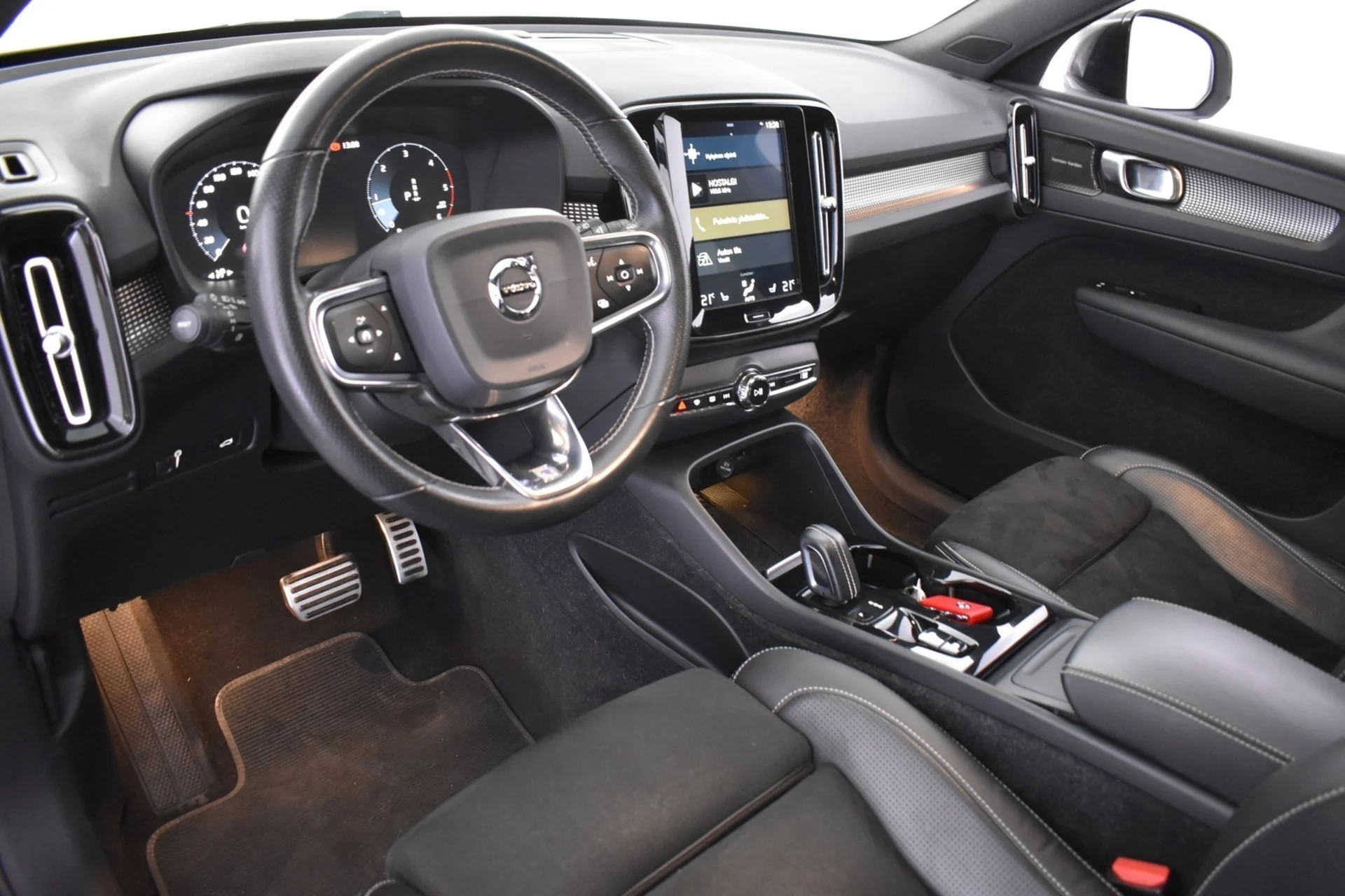 Car Image - 7BH0iLoQAK5zrQWvGs4p8e
