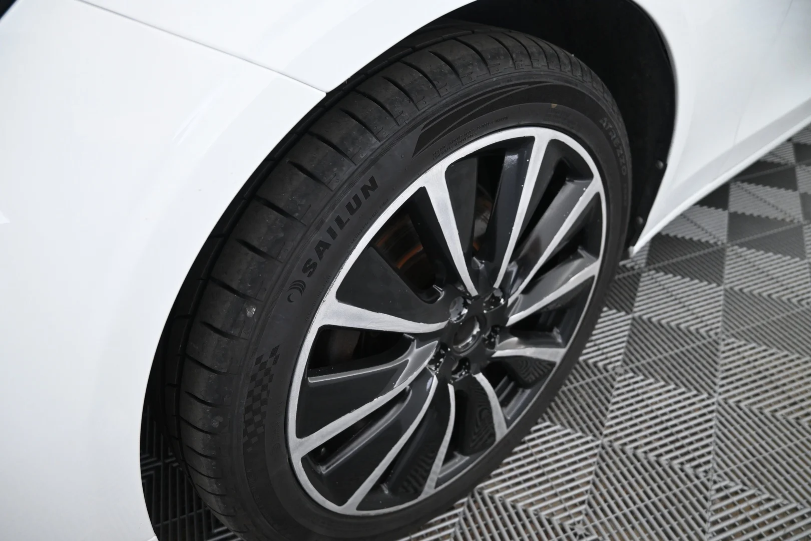 Car Image - zqrZUpkxjwQBIyNCRfWIW