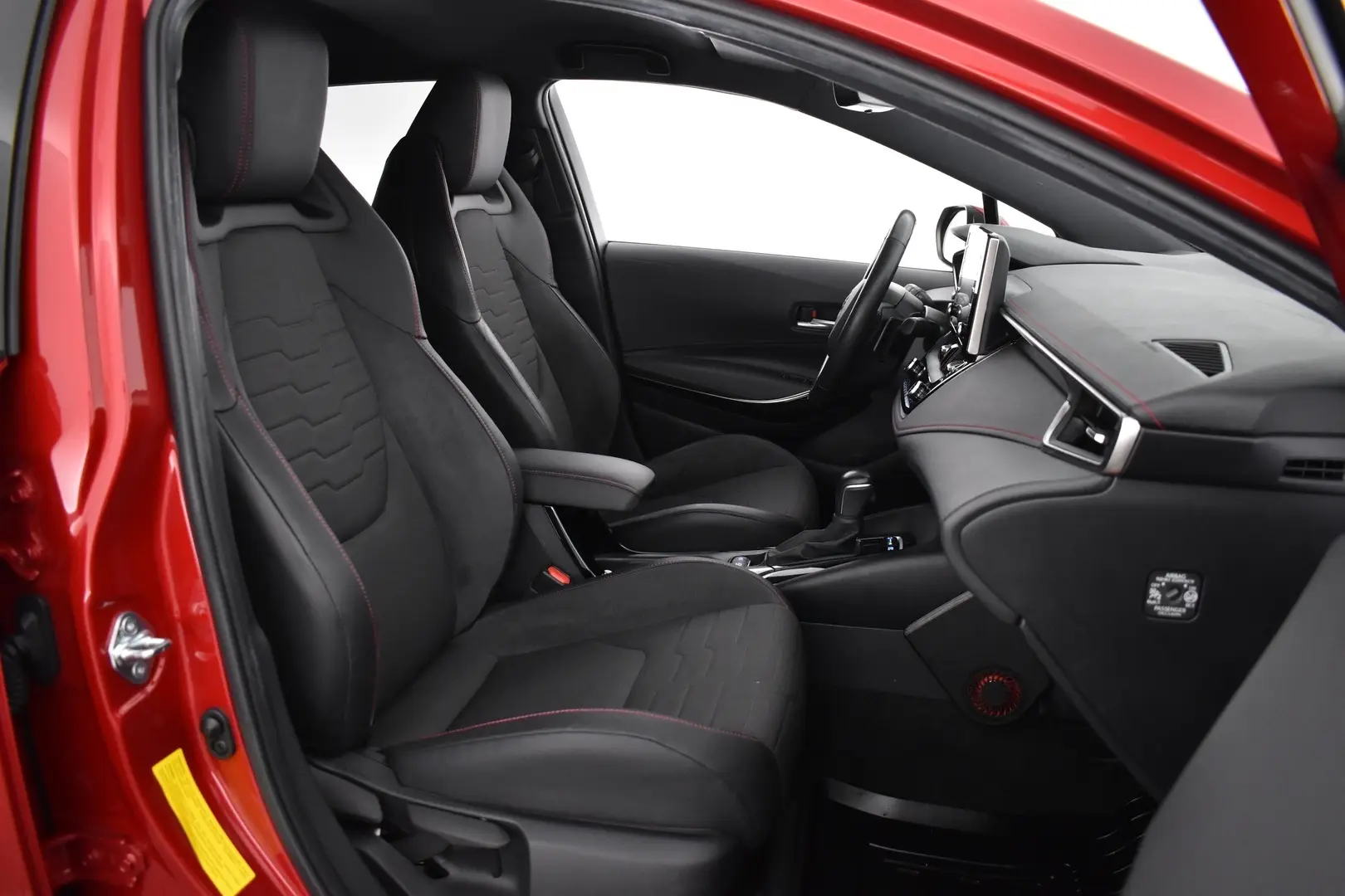 Car Image - 43Q5LSQniUnF3fVyDLxzUV