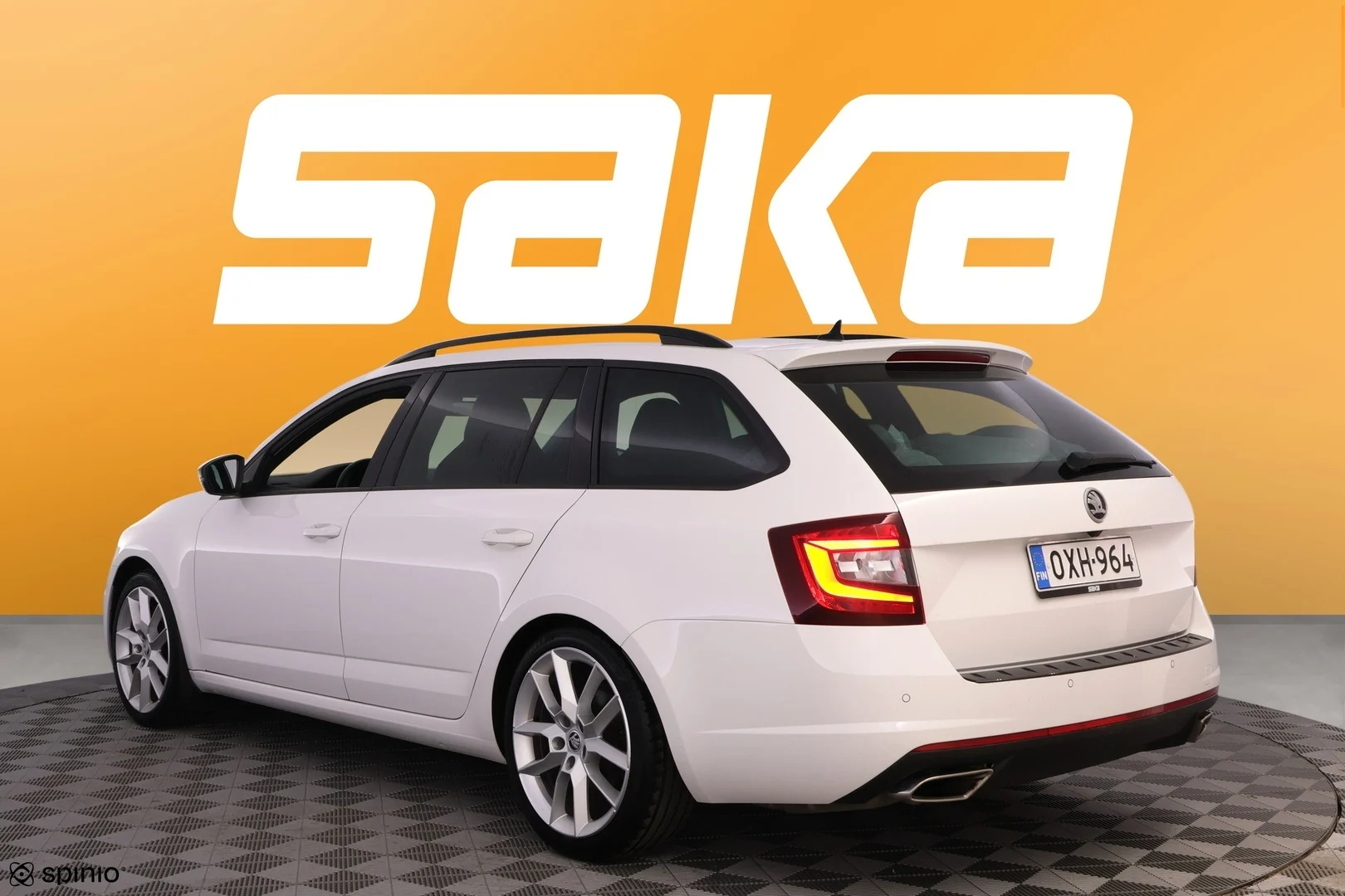 Car Image - oTm6BjKyN25TFEMMg2UHi