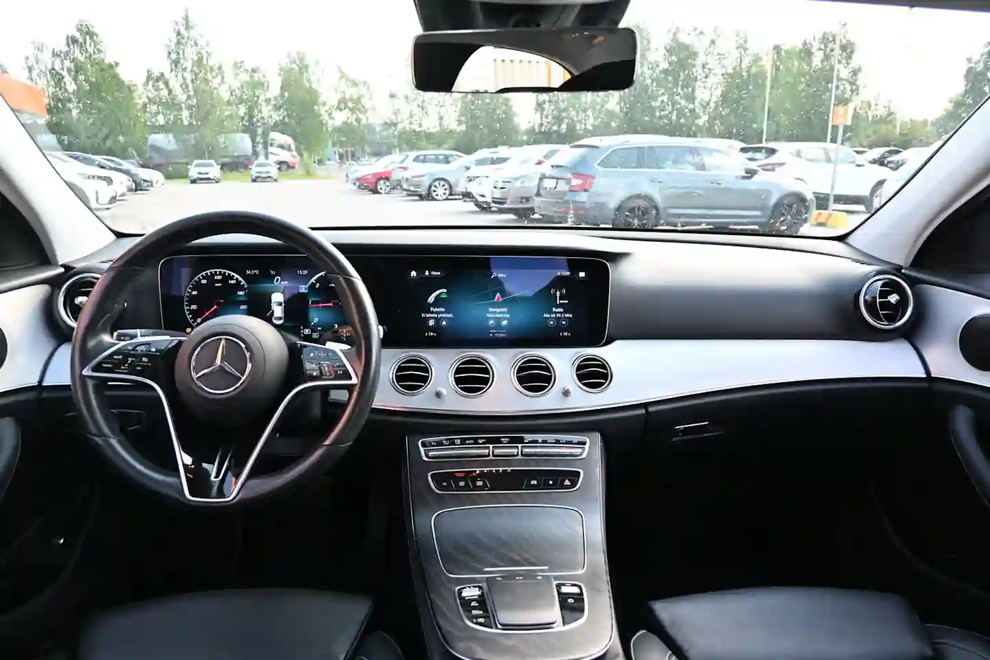 Car Image - qBbLFdbz9InBszjdJl3Ja