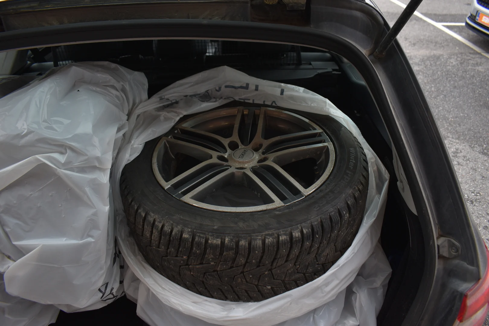 Car Image - 1OMPrcmFA8BrbHAQNy2iia