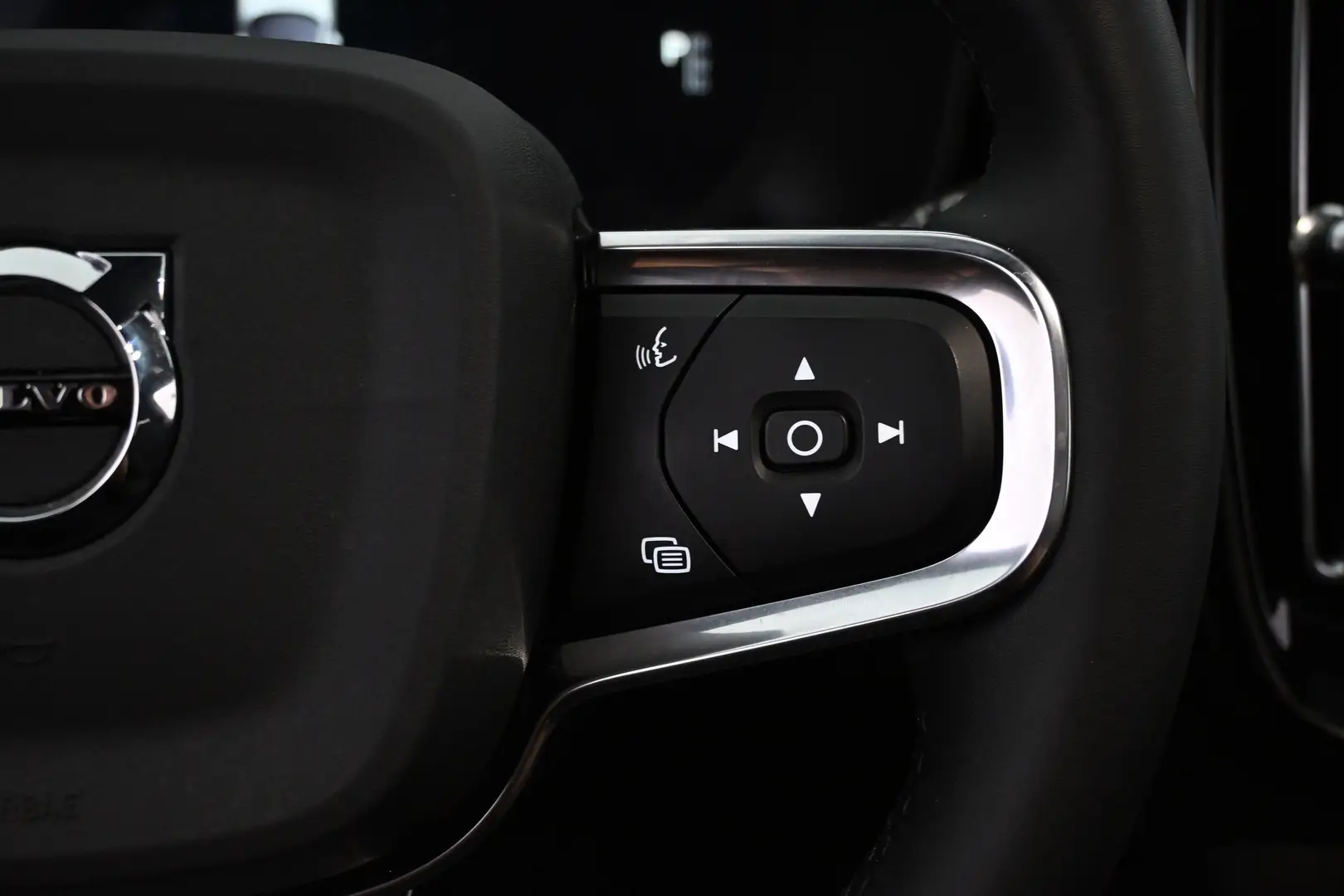 Car Image - 2ei4CN7UrdQCdegTkEVarS