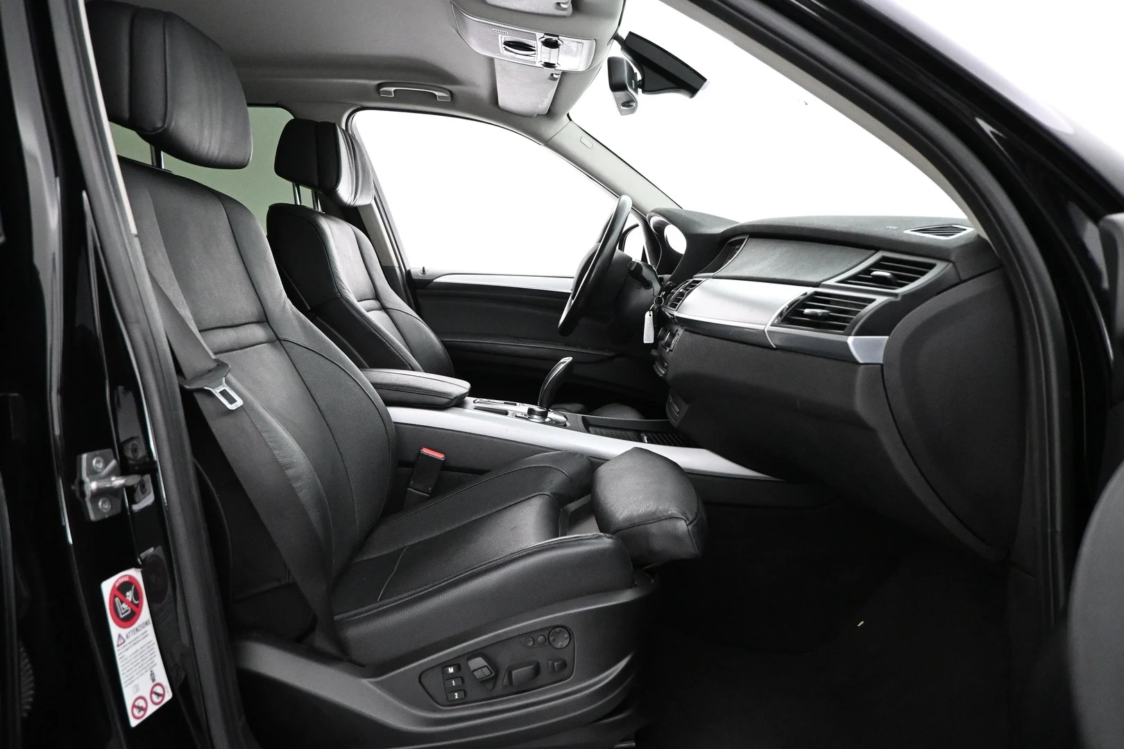 Car Image - 7sJ5Knu5Y20XbqZ8hLDksj