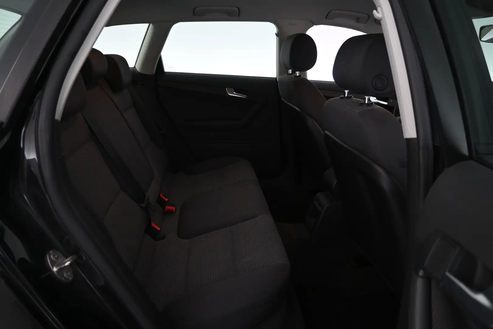 Car Image - 1eOZrcYK7CltalaYi1TF6K