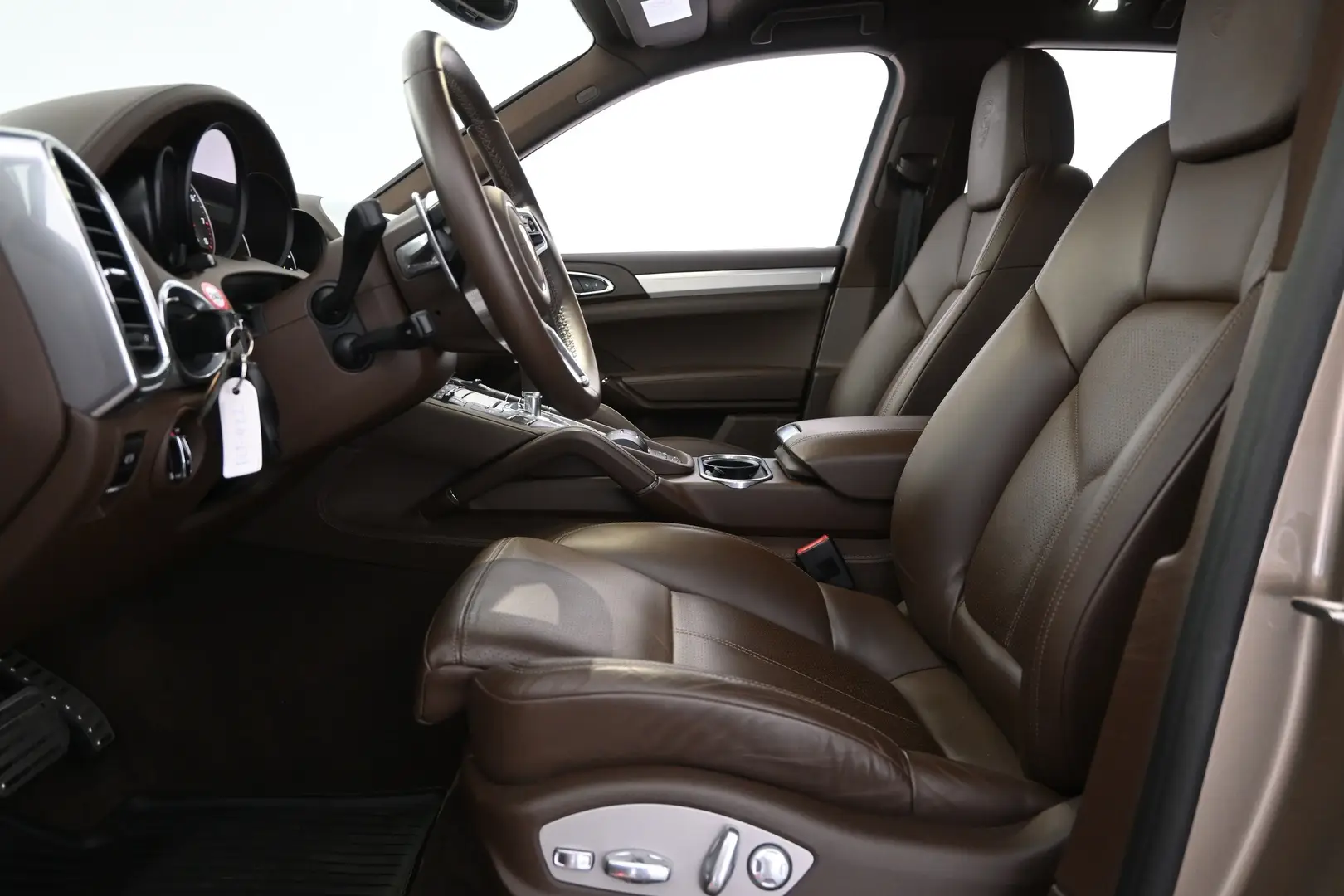 Car Image - 2fYqQgAlg2uUAc0te4F2Sx