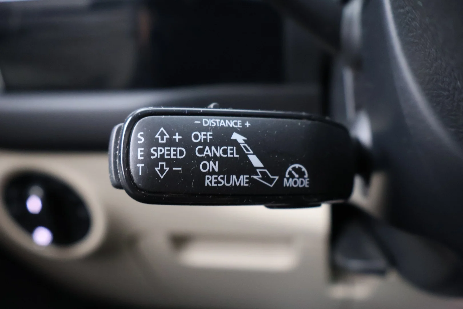Car Image - 38jwPG4WIT9iSGSs9ddyEW