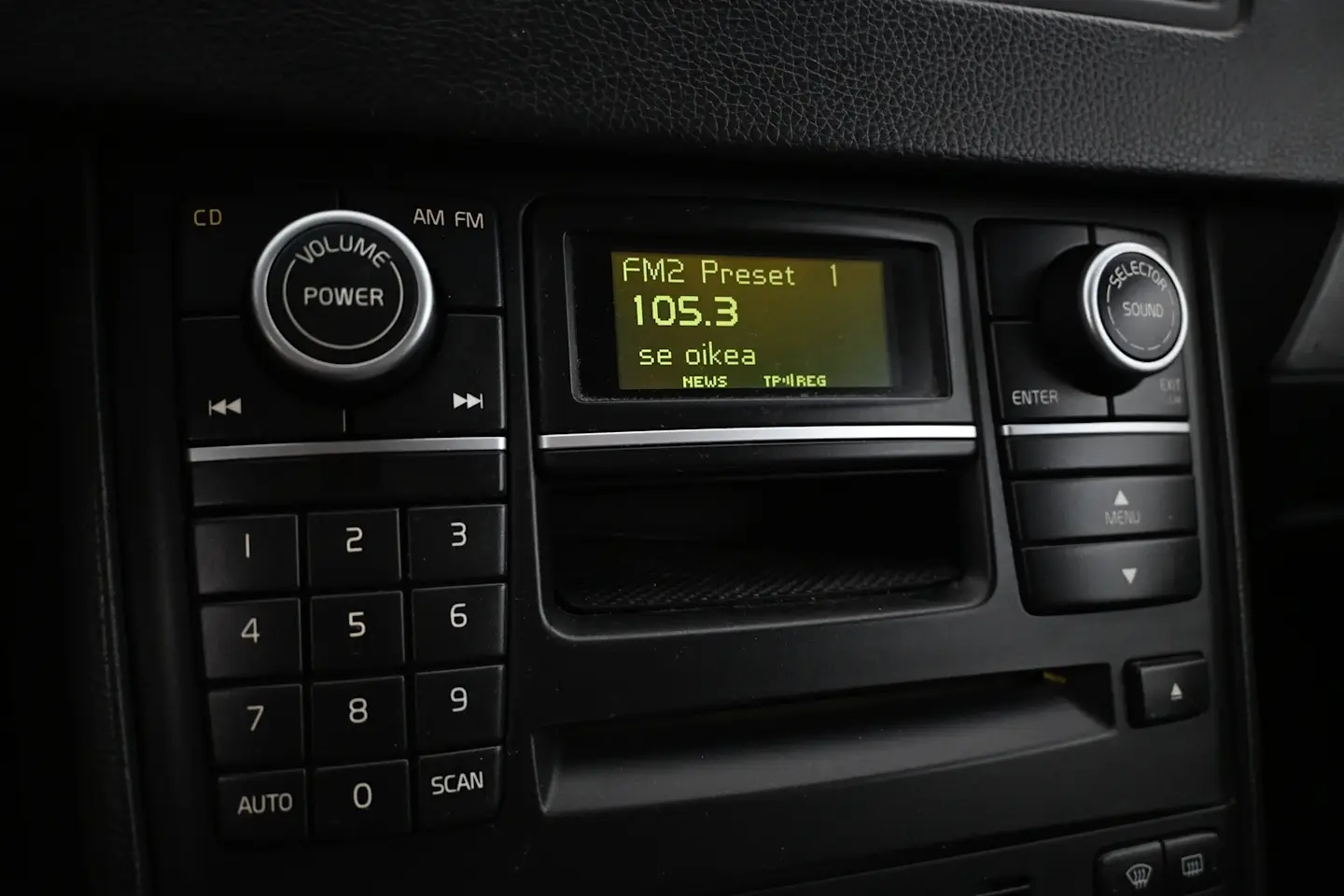 Car Image - 6uf9zfbkfCQLyna7sSGQId